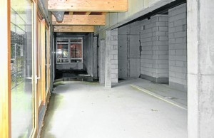 Vom Schulgebäude gibt es eine direkte Verbindung zum Neubau