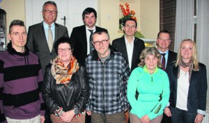 Das neugewählte Vorstandsteam der Tirschenreuther Info-Runde (von links): Marcus Fürst, Bürgermeister Franz Stahl, Liselotte Kulzer, Stefan Meyer, Vorsitzender Otto Fürst, Reinhard Seer, Cilli Bartsch, Helmut Wolfrum und Amelie Jäger.